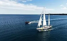 Migranti, scatta fermo per Humanity 2 dopo lo sbarco a Lampedusa