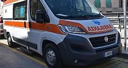 Incidente a bordo di un peschereccio a Licata: pescatore ferito soccorso in mare