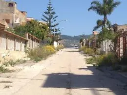 Pericolo sulla Licata - Torre di Gaffe, scatta la protesta: "Di chi &egrave; la responsabilit&agrave;?"