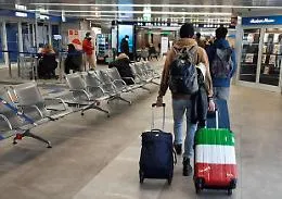 Istat, 6 milioni di italiani all'estero: la Sicilia prima regione per iscrizione Aire 