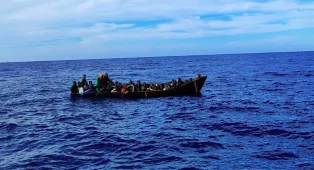Altri 3 sbarchi con 96 migranti a Lampedusa