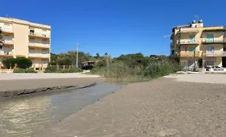 Furia d'acqua in piena estate alla Foggia: nessuna traccia di inquinamento nel mare
