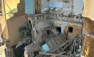 Via Saponara, sgomberati quattro B&B e due abitazioni