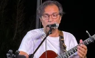Salvatore La Carrubba vola a Roma con "Vento di Marzo": una canzone per sconfiggere l'anoressia