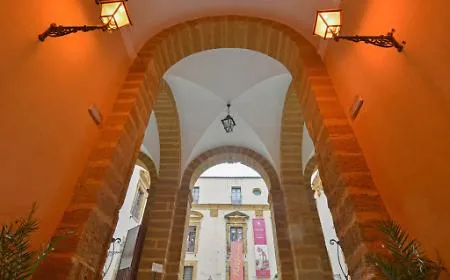 Restauri da un milione e mezzo ma il museo resta al buio: il degrado del Palazzo Filippini ad Agrigento