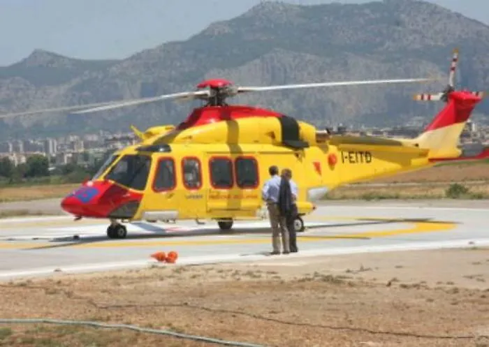 Dramma a Casteltermini: si ribalta il muletto in campagna, sessantasettenne schiacciato e in fin di vita