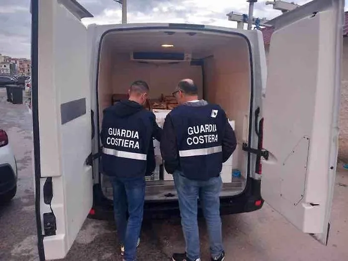 La Guardia costiera sequestra 84 Kg di pesce privo di tracciabilit&agrave;
