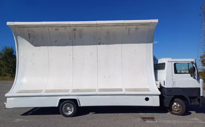 Camion vela abusivi ad Agrigento, la Polizia locale blocca il business: fermati 4 mezzi