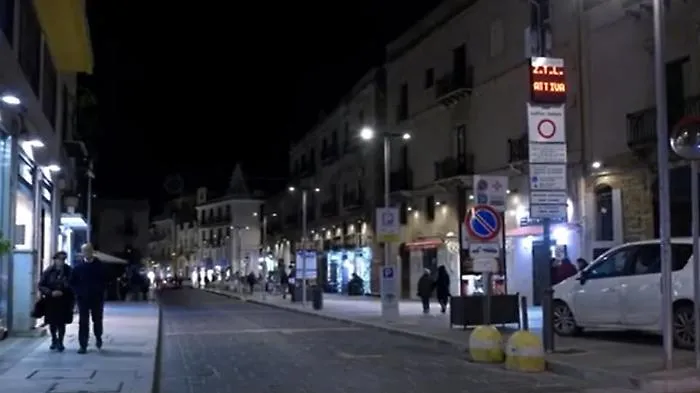 Paura nel centro storico di Sciacca: aggressione a una madre con passeggino e rissa nella notte. &Egrave; allarme sicurezza