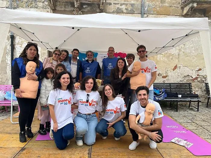Manovre salvavita pediatriche a San Giovanni Gemini: genitori e insegnanti a lezione di soccorso