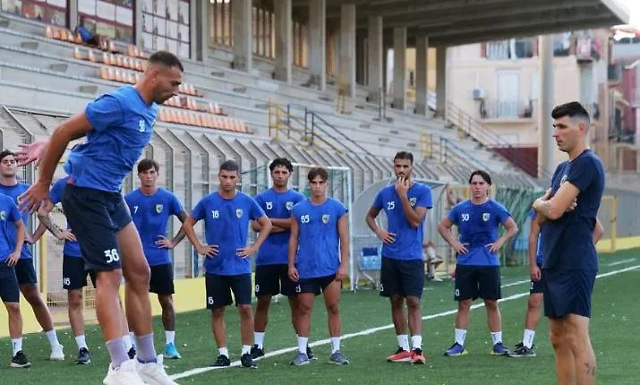 Licata al Granillo per il debutto in Serie D: sfida alla favorita Reggina, Russo sereno e Brugnone pronto a dar fastidio